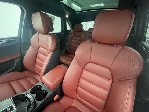 Certified 2026 Porsche Macan Turbo image 20