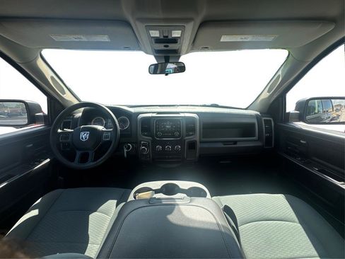Used 2019 RAM 1500 Express w/ Express Value Package AWD/4WD image 18