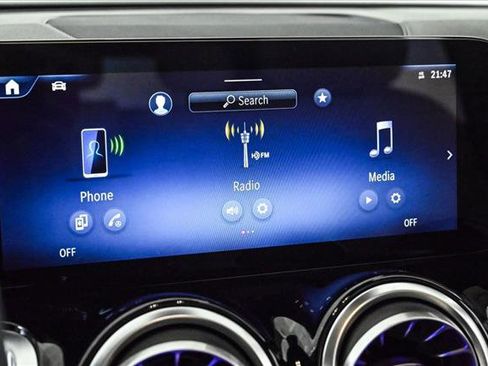 New 2026 Mercedes-Benz GLB 250 4MATIC image 14