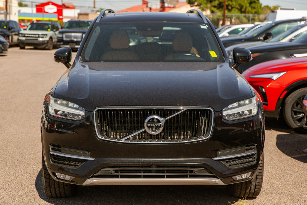 Used 2017 Volvo XC90 T6 Momentum w/ Vision Package AWD/4WD image 3