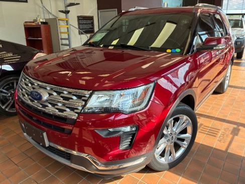 Used 2019 Ford Explorer Limited AWD/4WD image 8