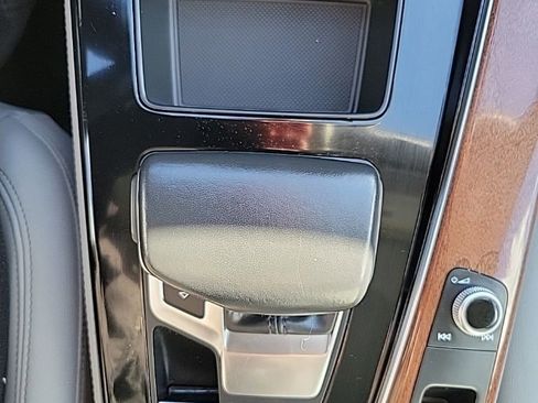 Used 2022 Audi A4 2.0T Premium Plus w/ Premium Plus Package image 9