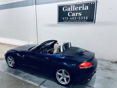 Used 2015 BMW Z4 sDrive28i RWD image 16