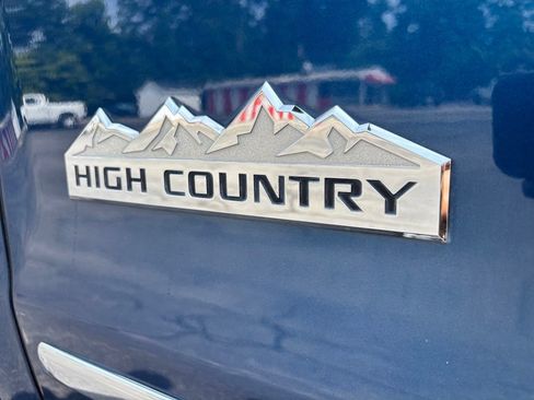 Used 2017 Chevrolet Silverado 1500 High Country RWD image 11