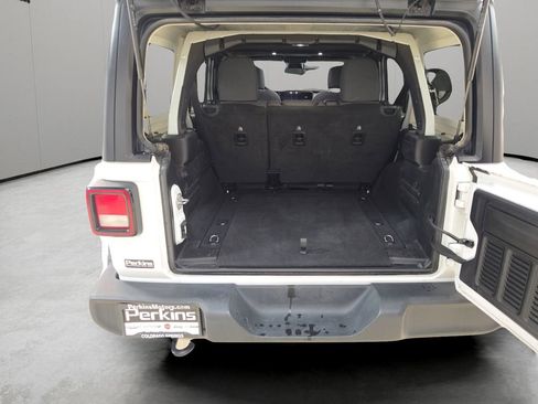 Used 2024 Jeep Wrangler Sport S image 23