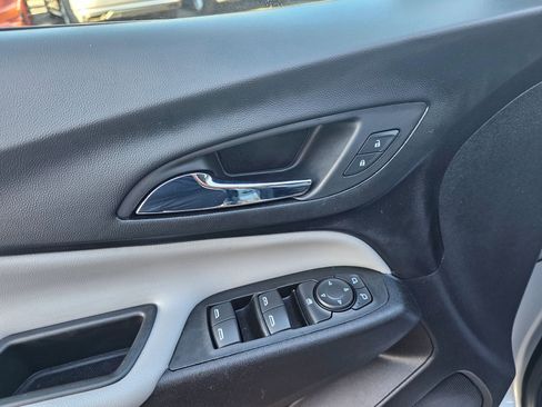 Used 2022 Chevrolet Equinox LT image 31