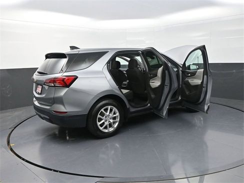 Used 2023 Chevrolet Equinox LT image 41