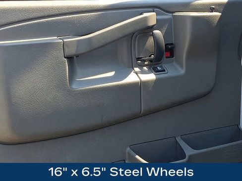 Used 2025 Chevrolet Express 2500 w/ Driver Convenience Package RWD image 22