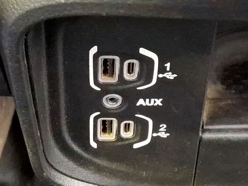 Used 2022 RAM 3500 Tradesman image 25