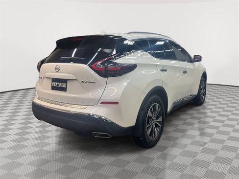 Used 2024 Nissan Murano SV image 3