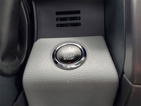 Used 2022 Ford F450 Limited w/ FX4 Off-Road Package image 32