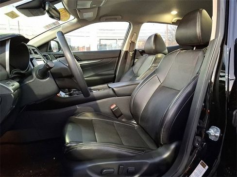 Used 2023 Nissan Maxima SV w/ Floor Mat Group image 13