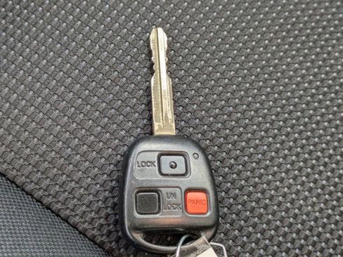 Used 2010 Toyota FJ Cruiser 4WD image 29