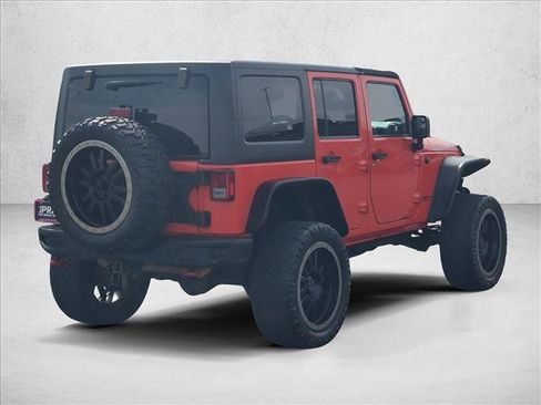 Used 2015 Jeep Wrangler Unlimited Rubicon AWD/4WD image 5