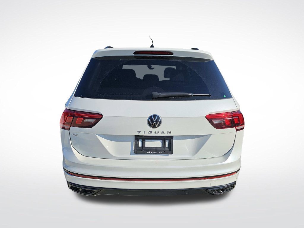 Used 2024 Volkswagen Tiguan SE R-Line FWD image 17