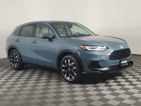 New 2026 Honda HR-V EX-L image 2