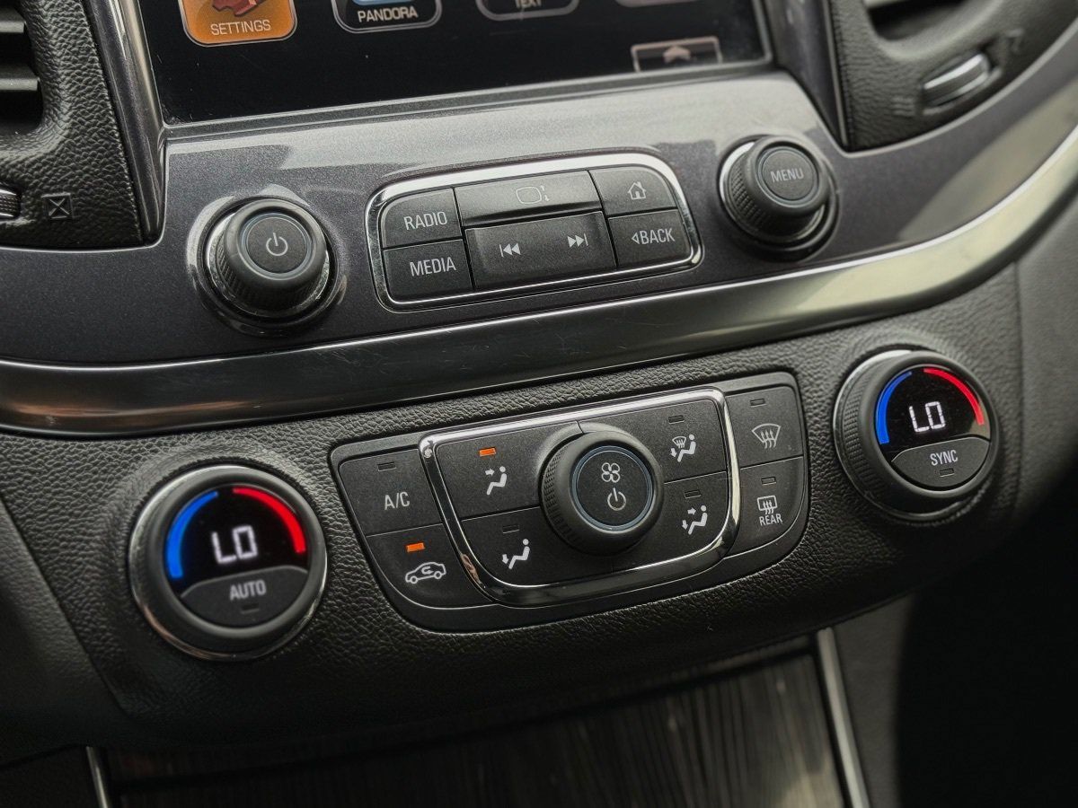 Used 2016 Chevrolet Impala LT FWD image 24