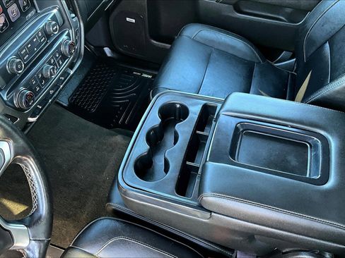 Used 2018 Chevrolet Silverado 1500 LT w/ All Star Edition image 12