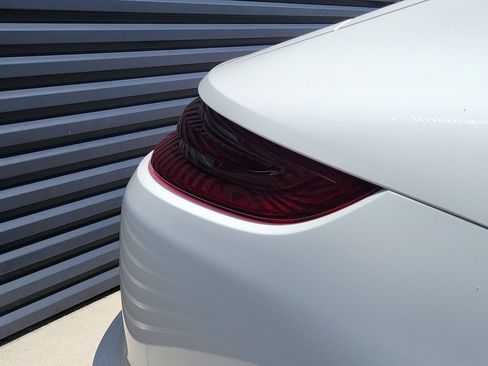 Certified 2019 Porsche Panamera RWD image 16