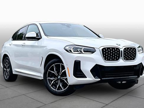 Certified 2025 BMW X4 xDrive30i AWD/4WD image 2