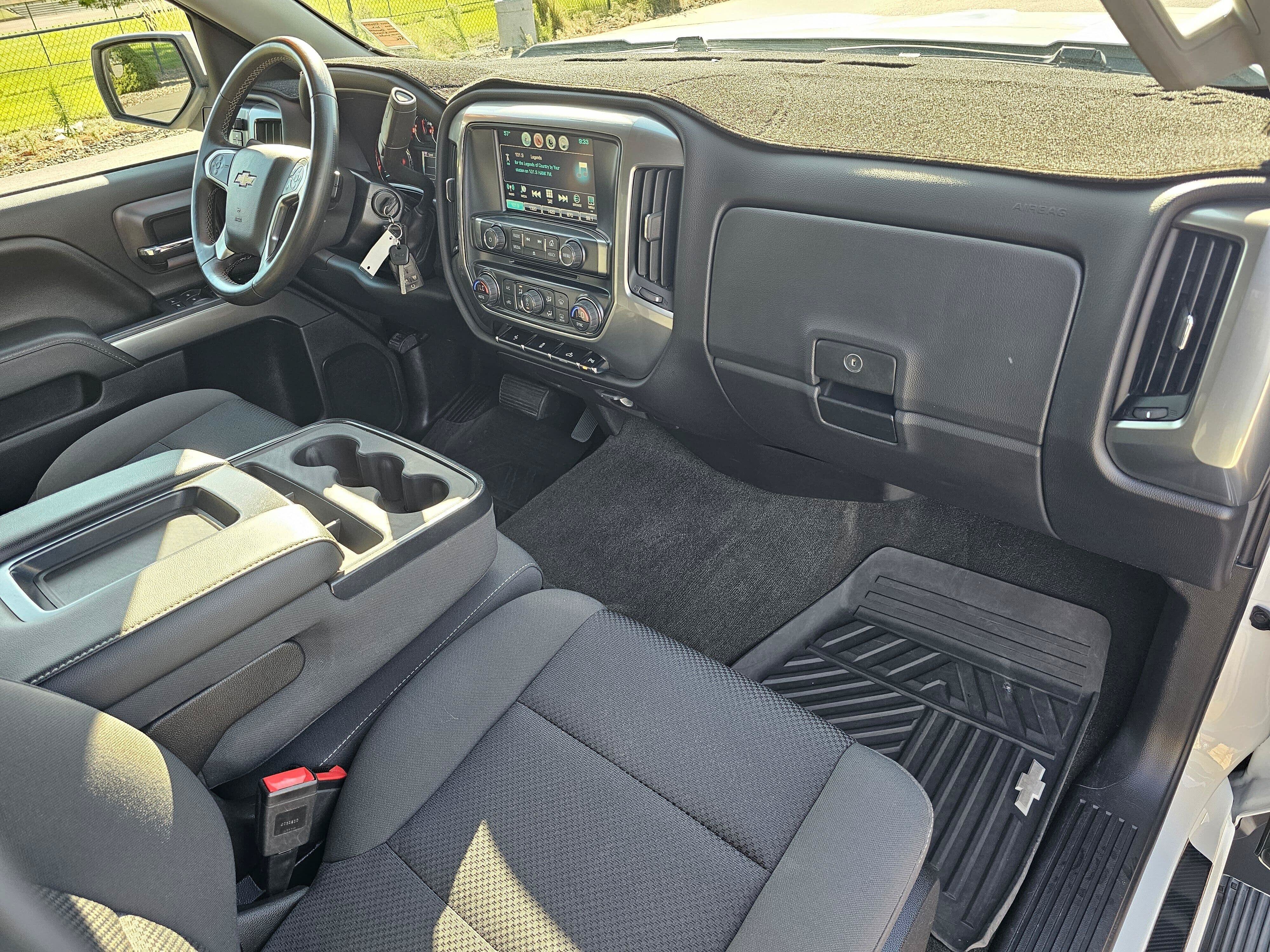 Used 2017 Chevrolet Silverado 1500 LT w/ All Star Edition AWD/4WD image 11