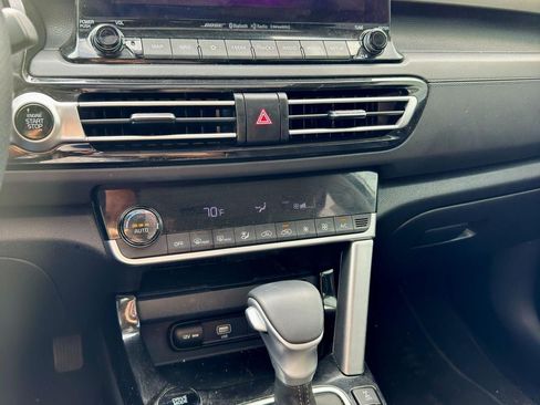 Certified 2023 Kia Seltos SX w/ SX Sunroof Package AWD/4WD image 19