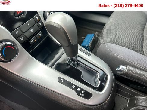 Used 2016 Chevrolet Cruze LT FWD image 17