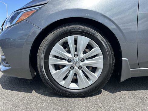 Used 2021 Nissan Sentra S FWD image 17