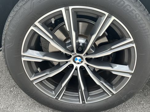 Used 2024 BMW X5 xDrive40i w/ Executive Package AWD/4WD image 14