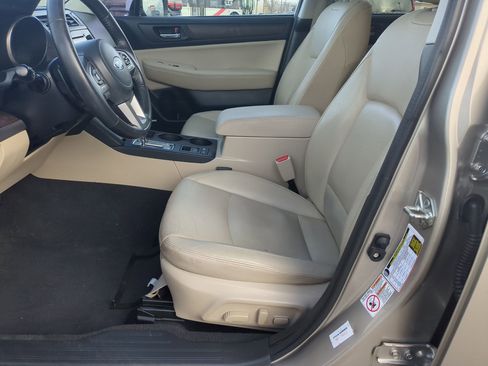 Used 2017 Subaru Outback 2.5i Limited image 28