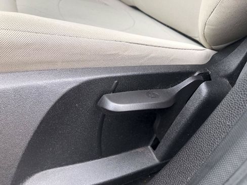 Used 2015 Ford Fiesta SE FWD image 19
