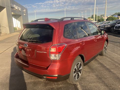 Used 2018 Subaru Forester 2.5i Premium w/ All-Weather Package AWD/4WD image 7