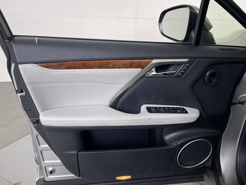 Used 2019 Lexus RX 350L RX 350L Premium image 10