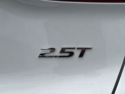 Used 2022 Hyundai Santa Fe Calligraphy w/ Cargo Package FWD image 6