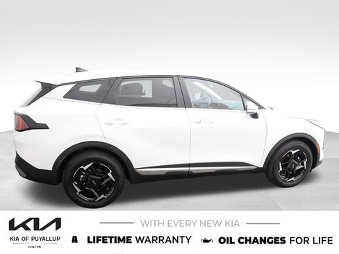 New 2026 Kia Sportage EX FWD image 4