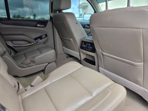 Used 2018 GMC Yukon SLT w/ Open Road Package AWD/4WD image 11