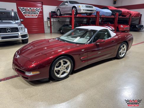 Used 2003 Chevrolet Corvette Convertible w/ Preferred Equipment Group1 image 29