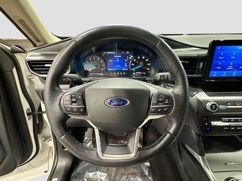 Certified 2020 Ford Explorer Limited image 4