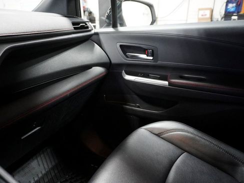 Used 2025 Toyota Sienna XSE image 32