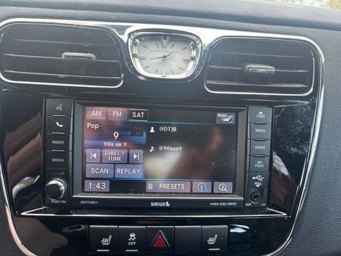 Used 2014 Chrysler 200 Limited w/ Sun/Sound Group image 12