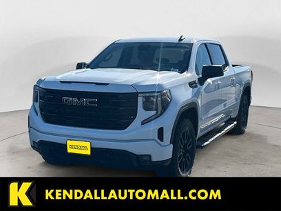 Used 2022 GMC Sierra 1500 Elevation w/ LPO, Elevation Black Package