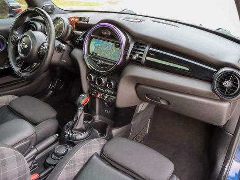 Used 2017 MINI Cooper S image 21