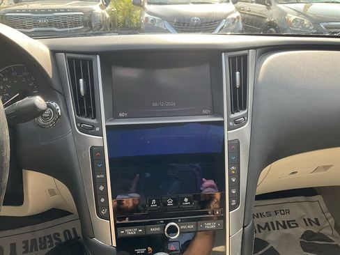 Used 2015 INFINITI Q50 AWD w/ Moonroof Package image 18