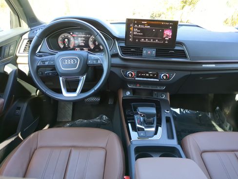 Used 2023 Audi Q5 2.0T Premium Plus w/ Premium Plus Package image 13