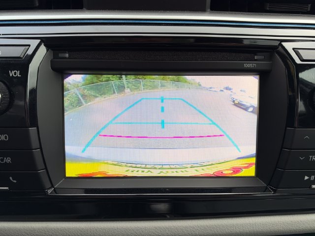 Used 2016 Toyota Corolla LE FWD image 25
