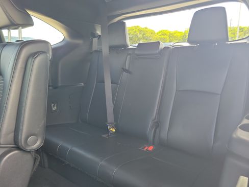 Used 2021 Toyota Highlander XSE FWD image 17