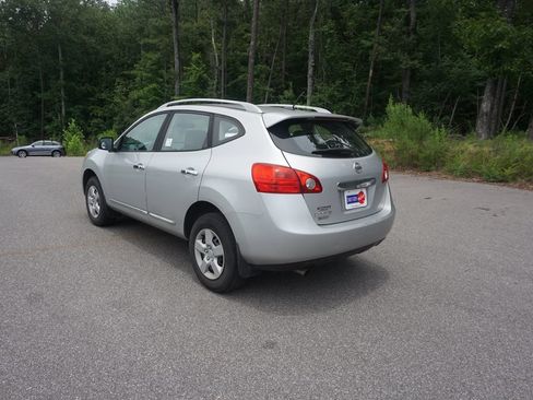 Used 2015 Nissan Rogue S w/ Convenience Package AWD/4WD image 16