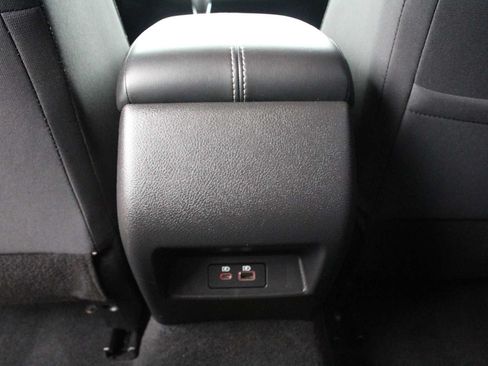 Used 2025 Nissan Altima 2.5 SV FWD image 27