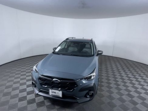 Used 2024 Subaru Crosstrek 2.0i Premium AWD/4WD image 3