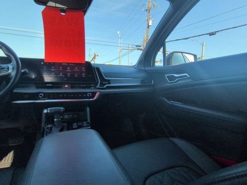 Used 2023 Kia Sportage X-Line image 3